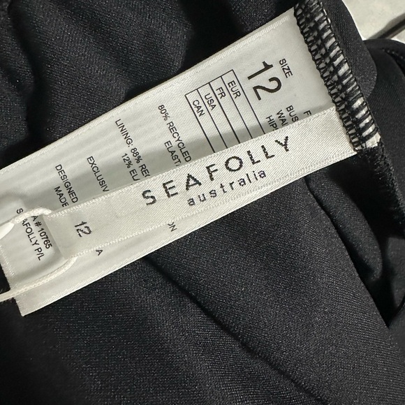 Seafolly Shine On Deep V Maillot One Piece, Size 12 (v) - Picture 10 of 13